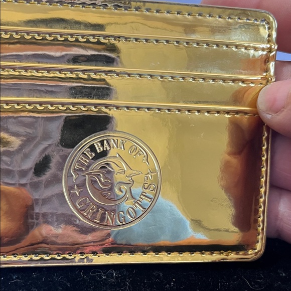 Gringotts Gold Key & Card Holder - Picture 3 of 9